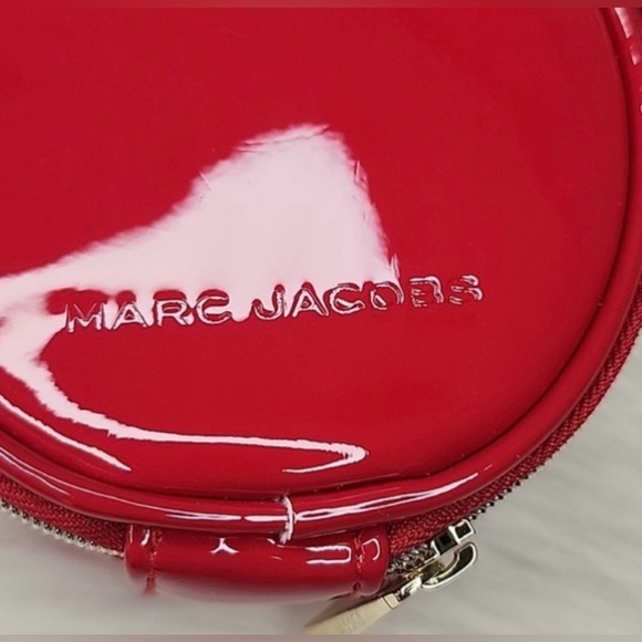 MARC JACOBS Mini CrossBody Round Purse - Picture 6 of 7